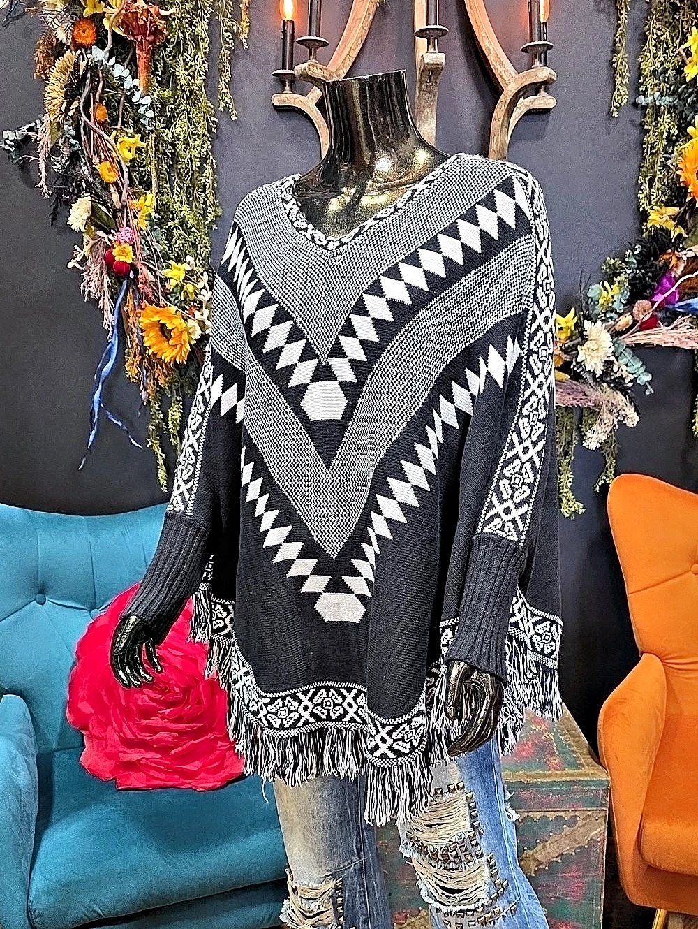Romeo & Juliet Couture Black & White Geometric Fringe Poncho Sweater